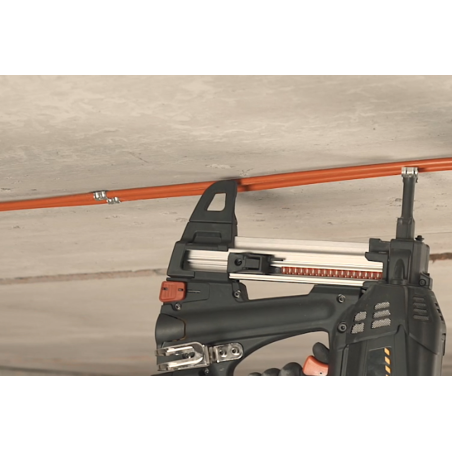 Clemă metalică dublă pentru cablu cu fixare pe pistol M8 DFT